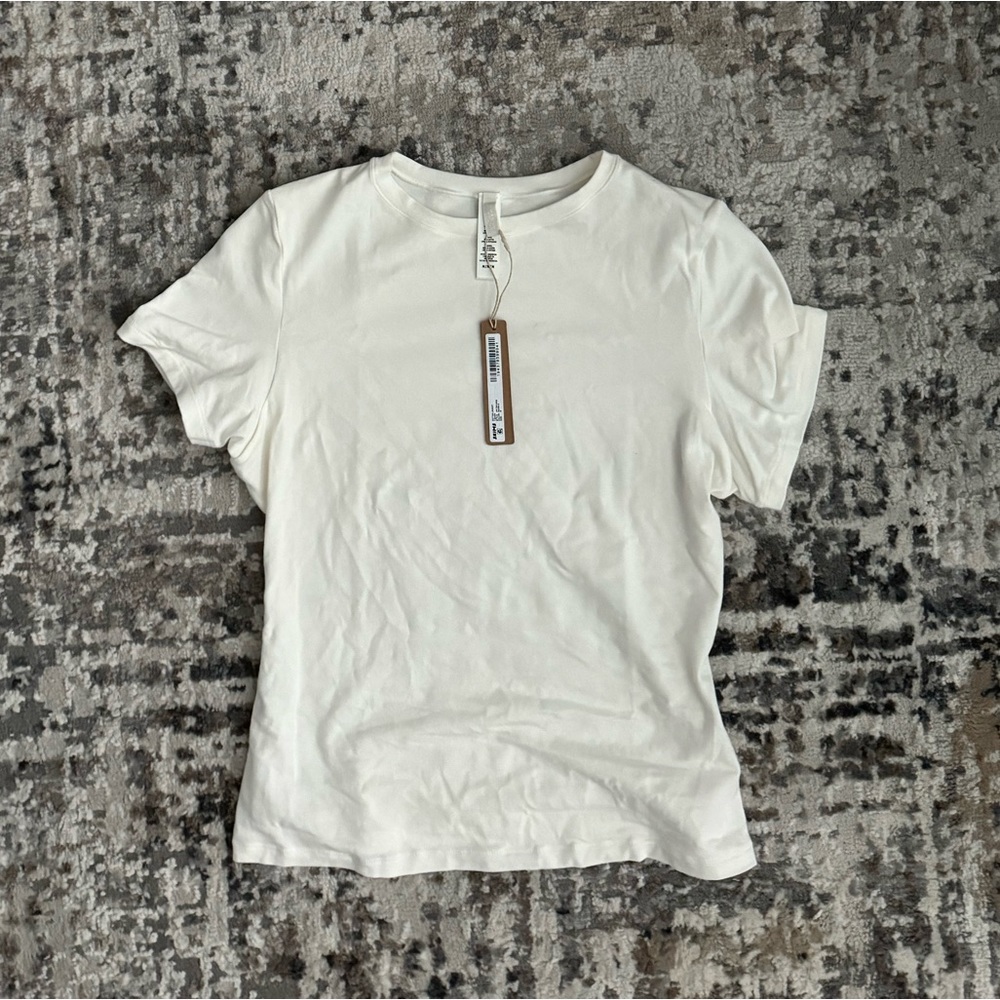 SKIMs cotton jersey tee new w/ tags